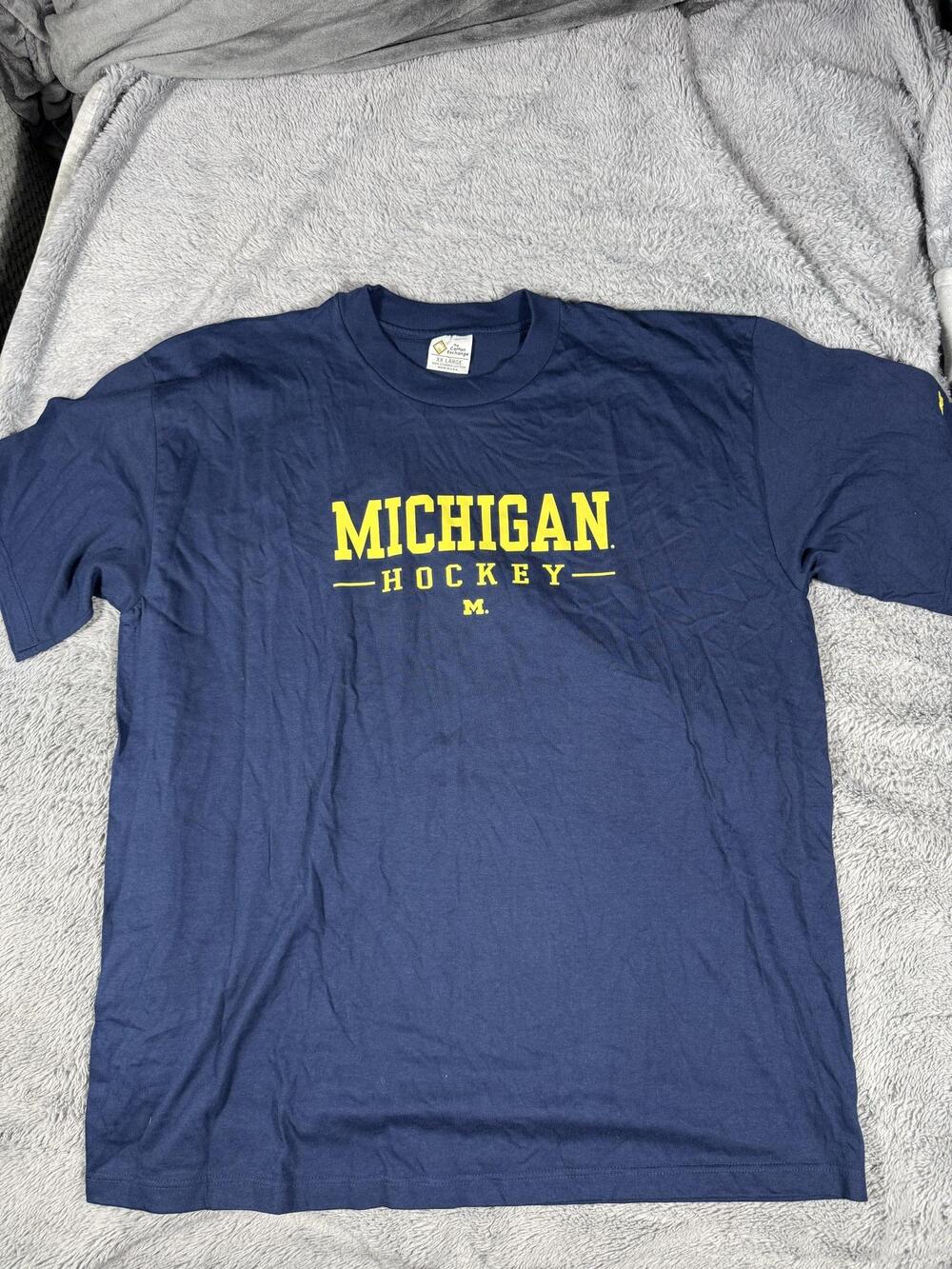 Michigan Wolverines Shirt Mens 2XL Blue NCAA Hockey The Cotton Exchange